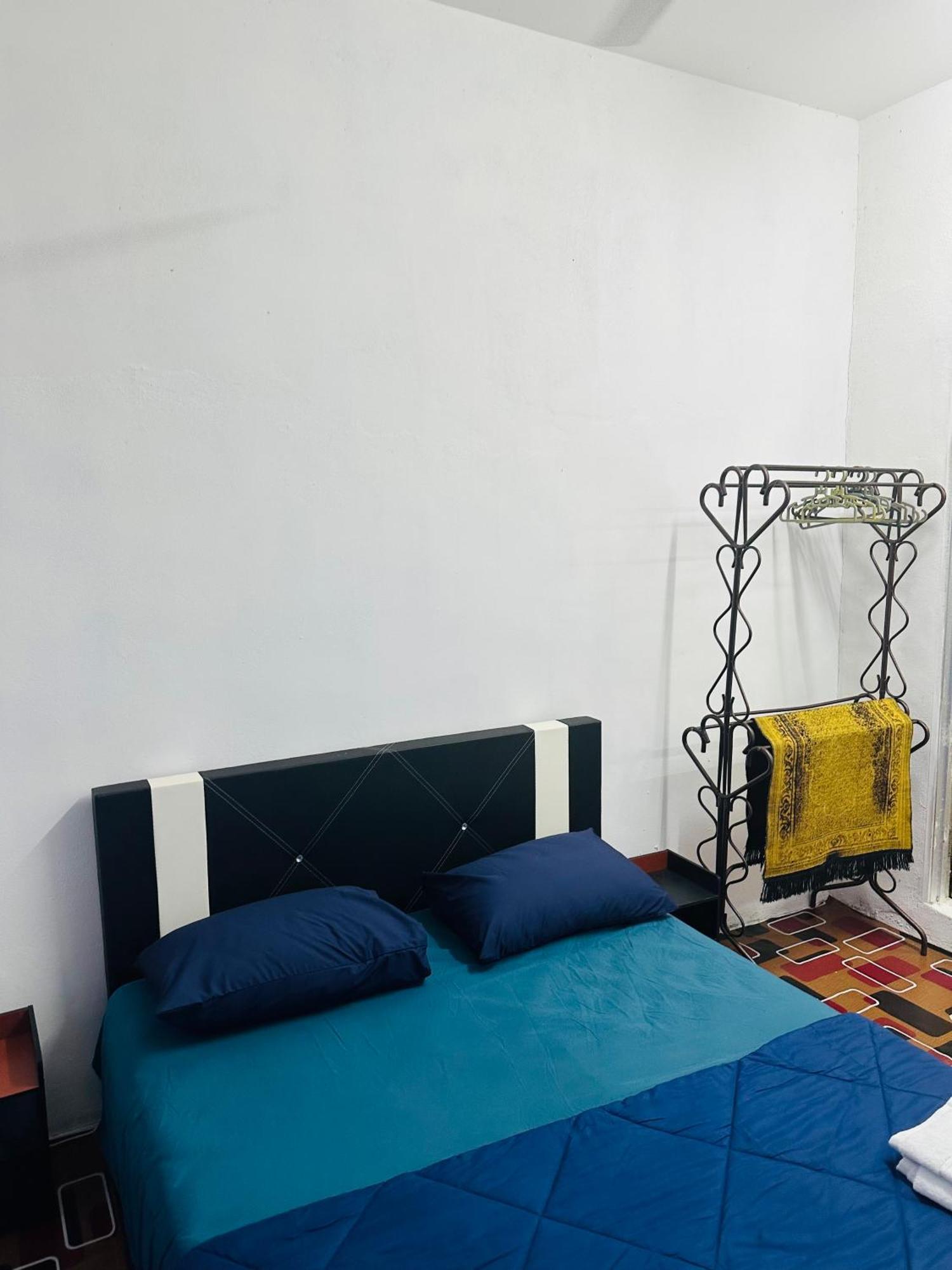 Wann Homestay 80C Kaki Bukit Екстериор снимка
